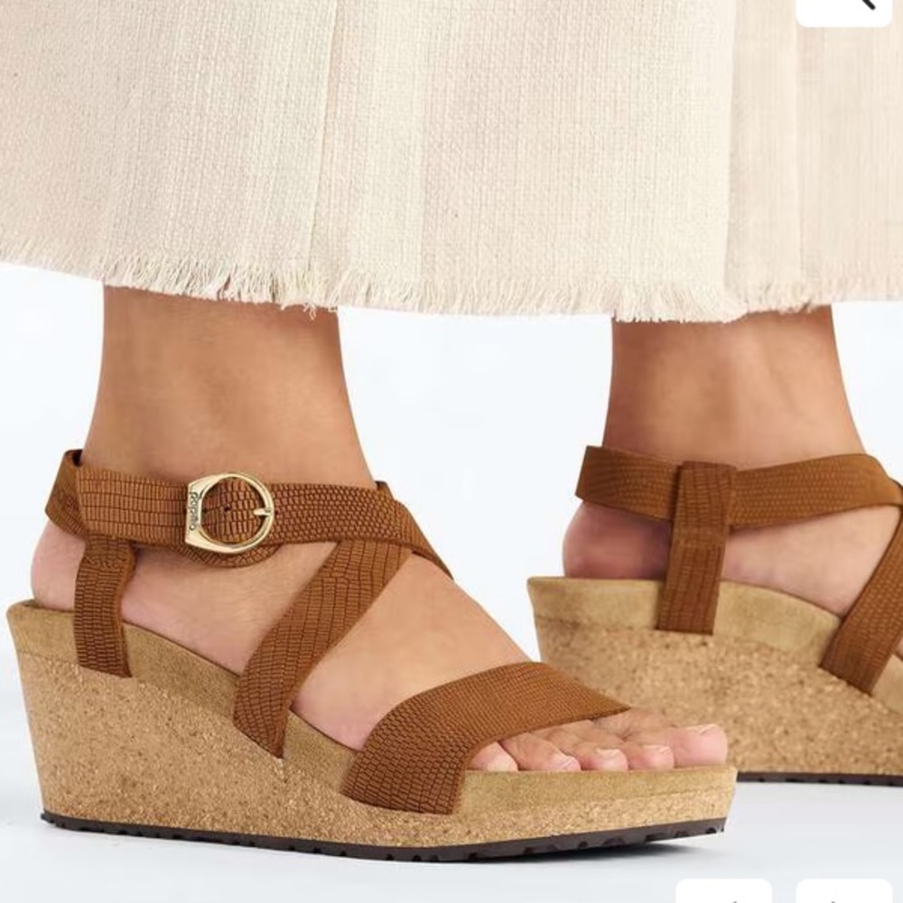New: Birkenstock Papillio Sybil Embossed Leather Wedge. Size 37